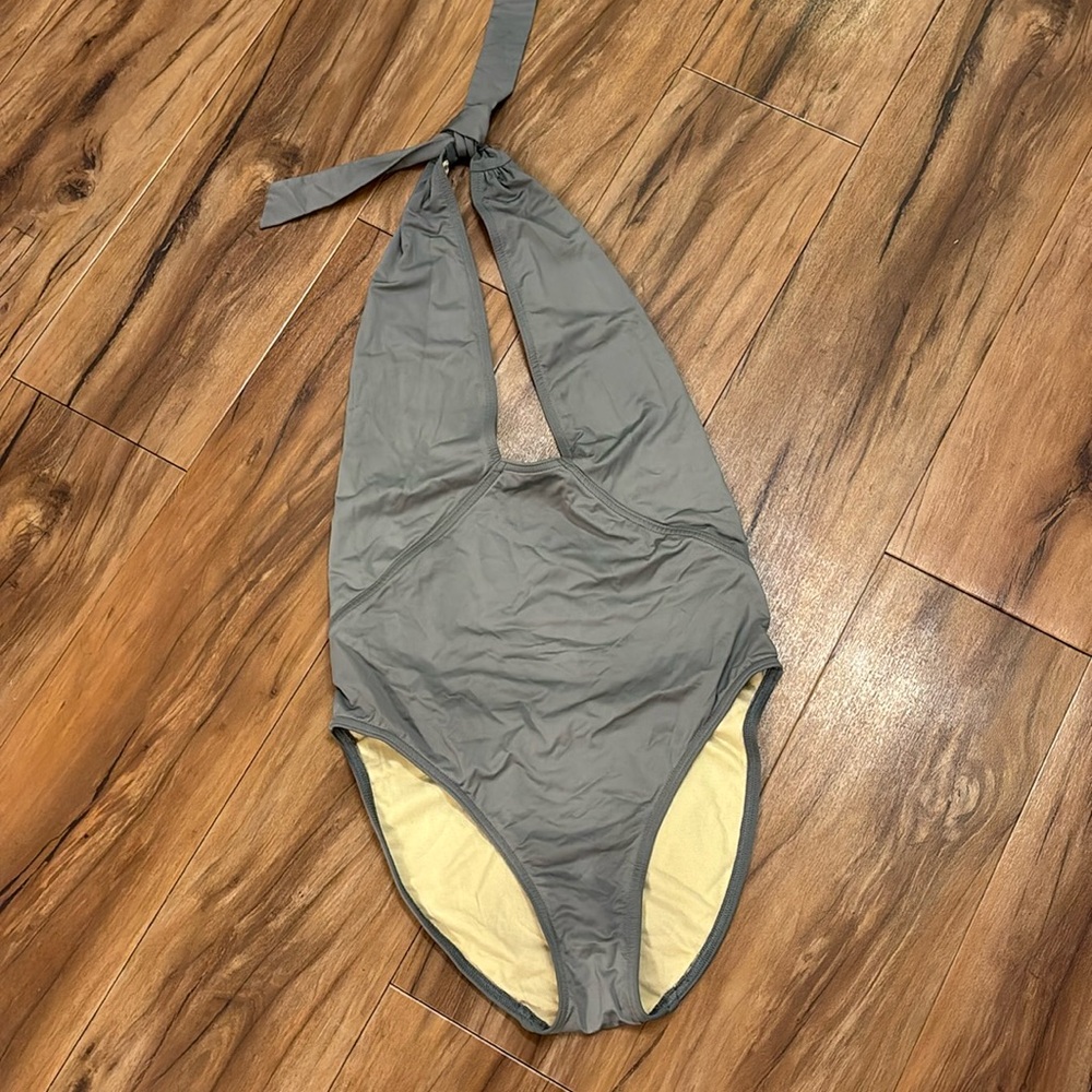 Victoria’s Secret Deep Plunge One Piece Swimsuit XS